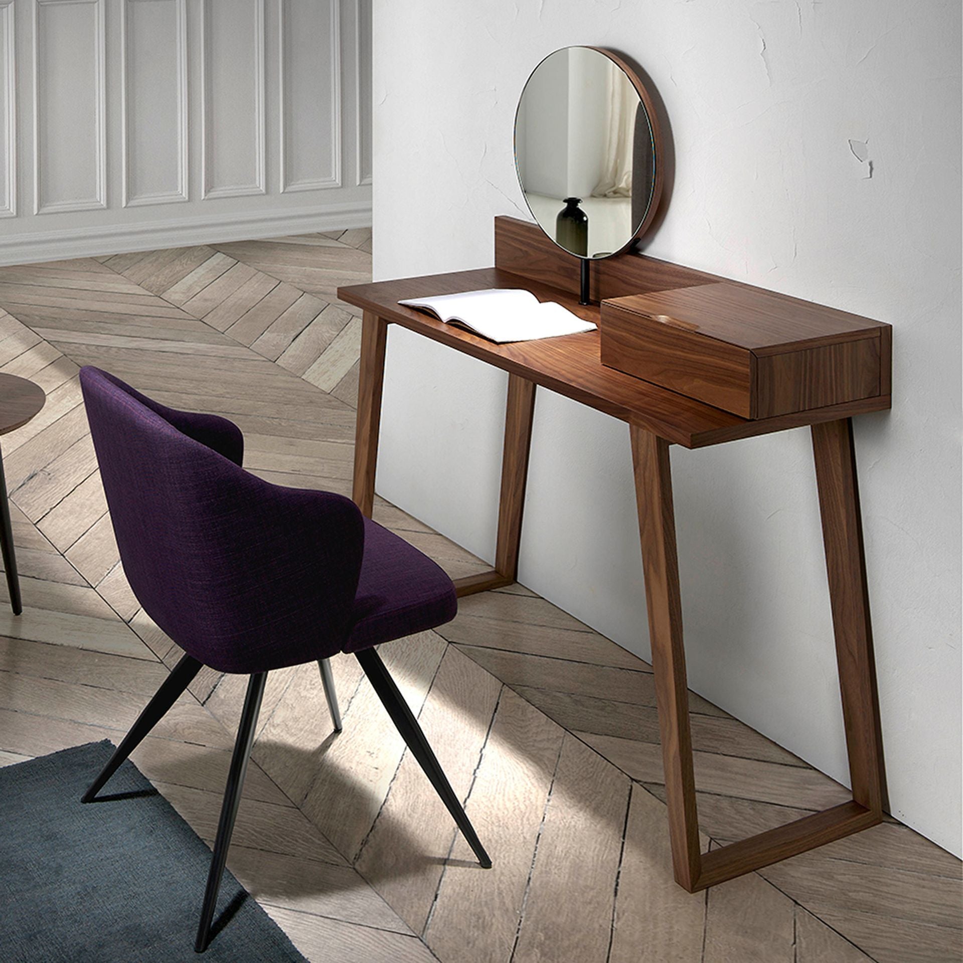 Walnut dressing table with mirror