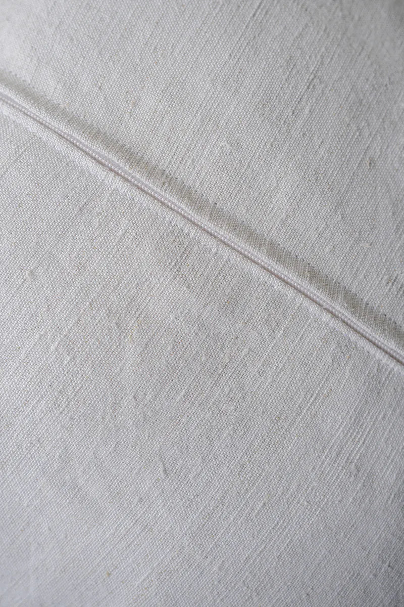 Cushion 08