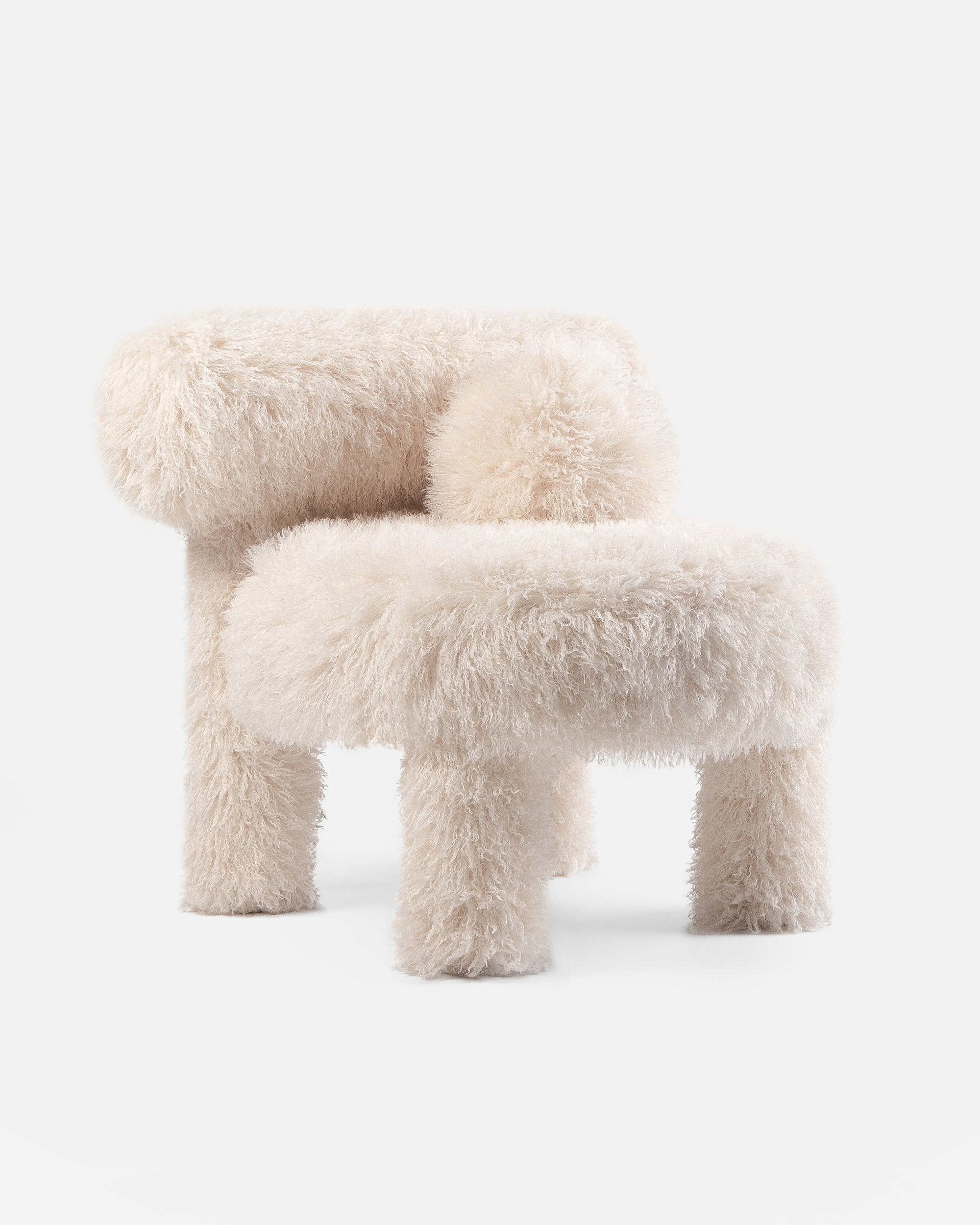 Low Chair Gropius CS1 Fluffy Edition