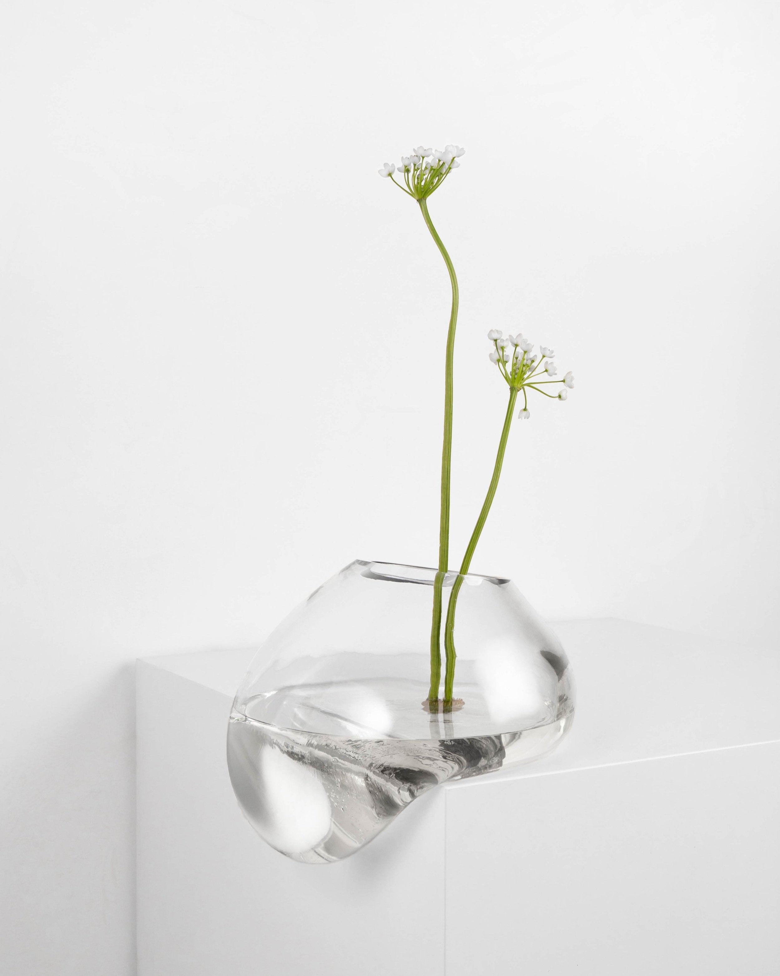 Gutta Vase CS1