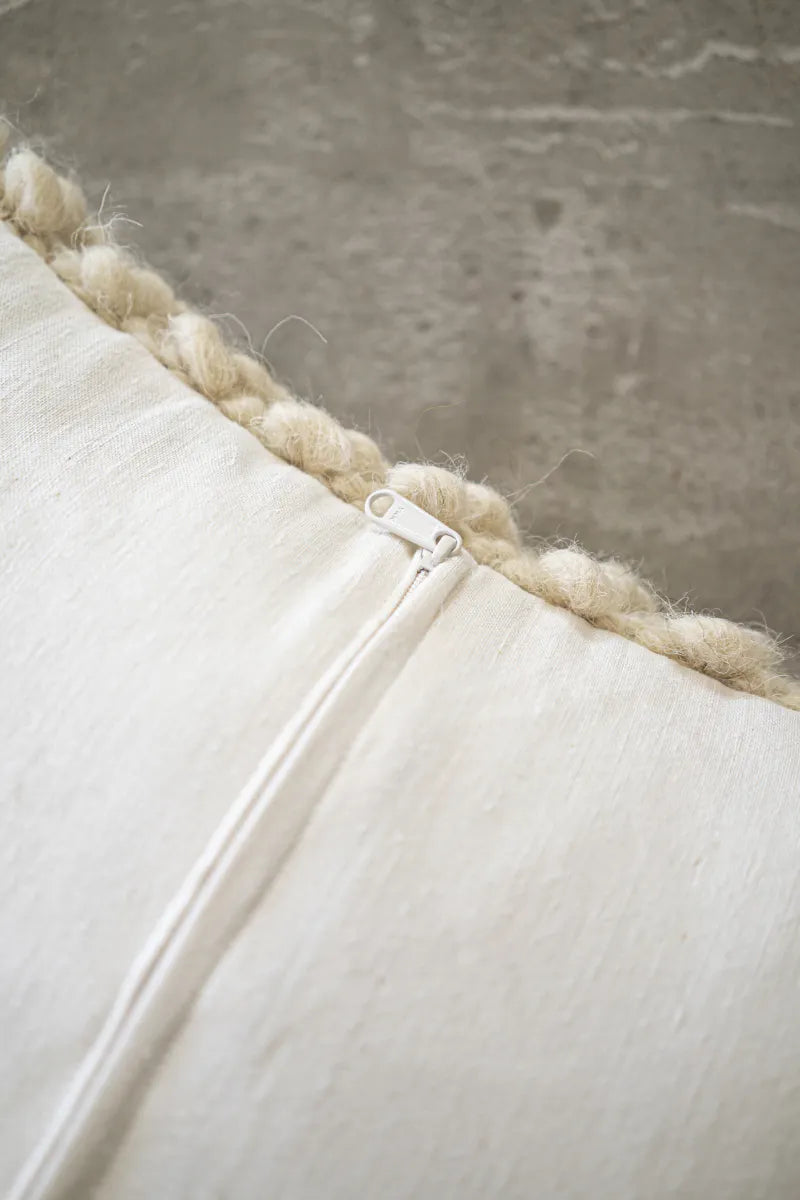 Cushion 013
