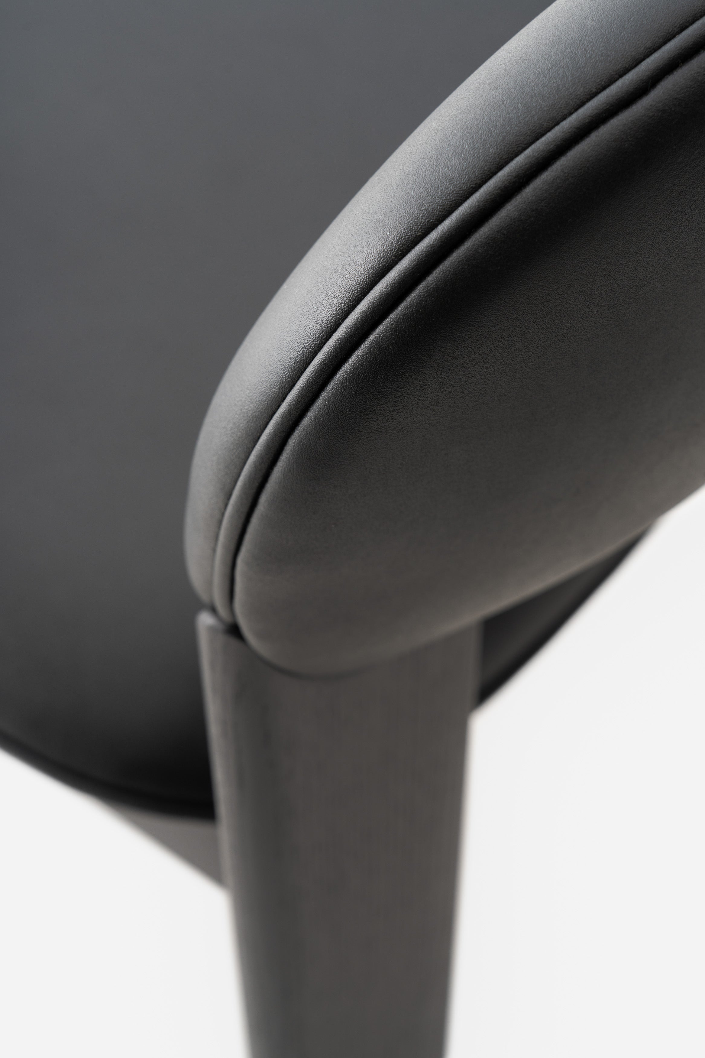 Archipen Chair In  Black Leather