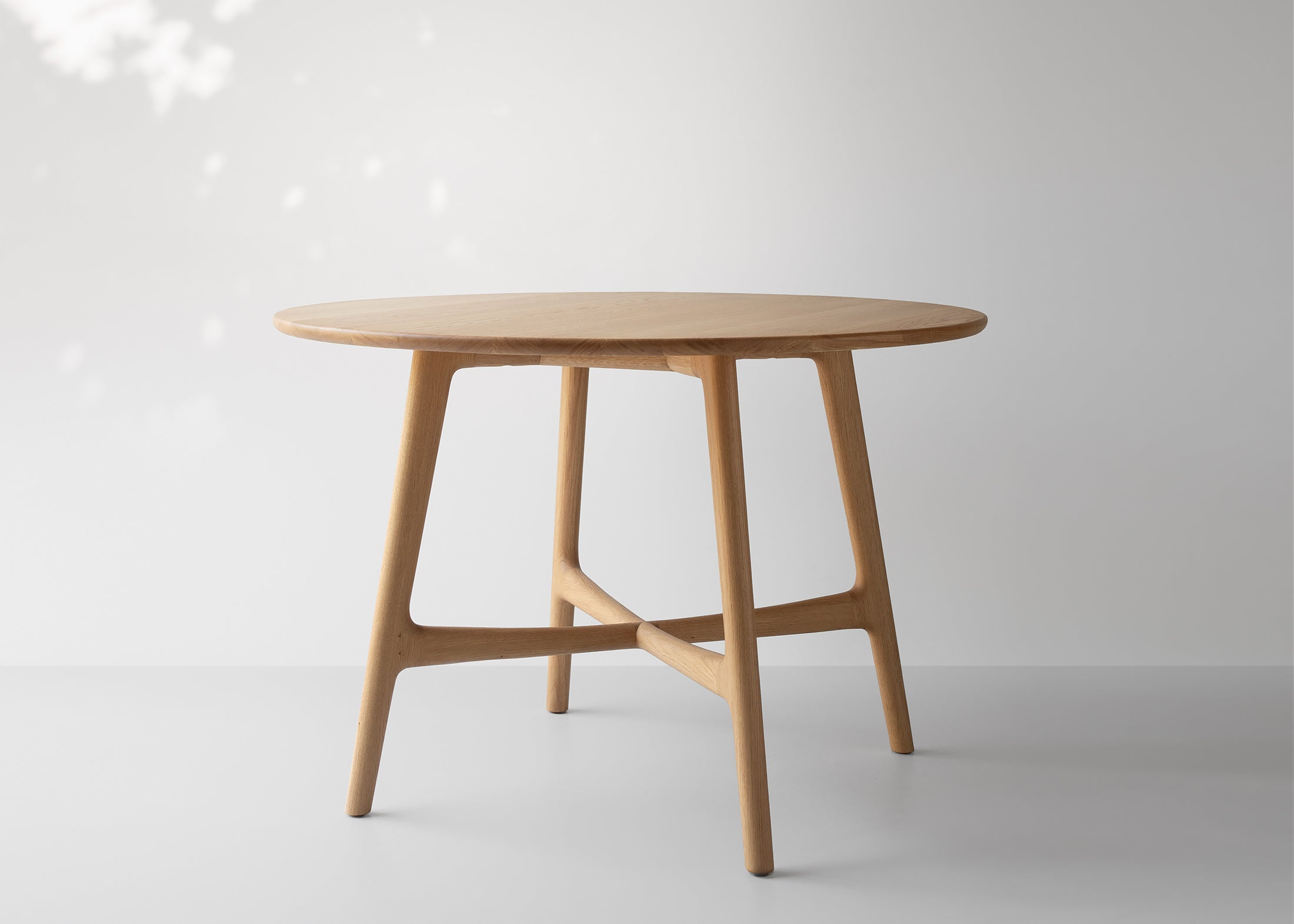 Round Dining Table BR-1